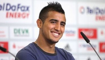 2010october15friday122820arturo-vidal.jpg